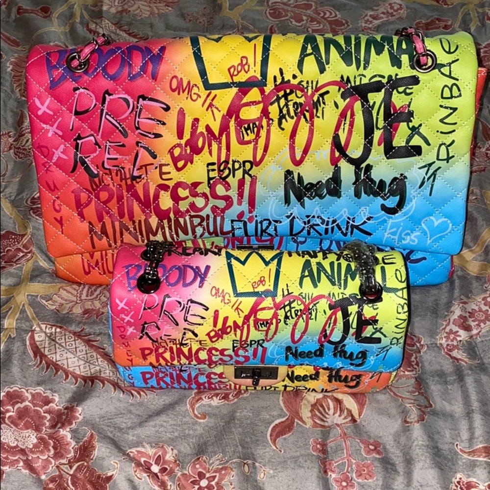 HP ❤️ “GRAFFITI BAG” The hottest trend of 2020 💖 - Picture 11 of 12